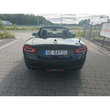 Fiat 124 Spider  Kabriolet 2018,  1.4 benzyna - Na sprzedaż za 55 000 zł - Lipówki - zdjęcie 11