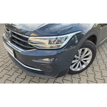 Volkswagen Tiguan  SUV 2023,  1.5 benzyna, automat - Na sprzedaż za 71 500 zł - Siedlce - zdjęcie 2
