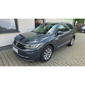 Volkswagen Tiguan  SUV 2023,  1.5 benzyna, automat - Na sprzedaż za 71 500 zł - Siedlce - zdjęcie 4