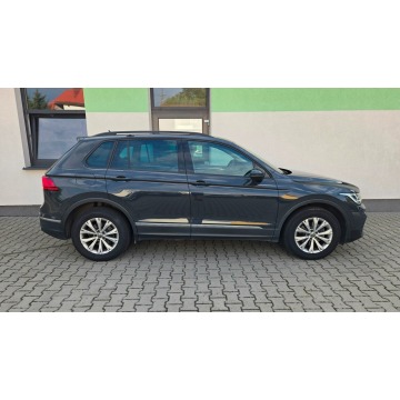 Volkswagen Tiguan  SUV 2023,  1.5 benzyna, automat - Na sprzedaż za 71 500 zł - Siedlce - zdjęcie 10