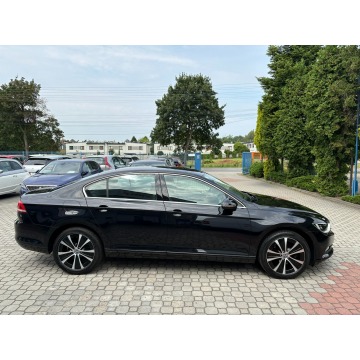 Volkswagen Passat  Sedan/Limuzyna 2018,  1.8 benzyna, automat - Na sprzedaż za 65 900 zł - Tarnowskie Góry - zdjęcie 5
