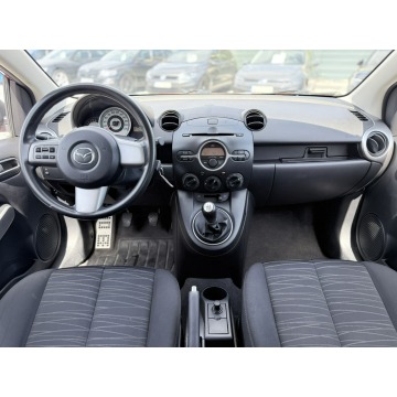 Mazda 2  Hatchback 2009,  1.3 benzyna - Na sprzedaż za 8 900,00 zł - Wrocław - zdjęcie 4