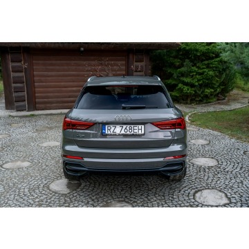 Audi Q3  SUV 2020,  2.0 benzyna, automat - Na sprzedaż za 89 777 zł - Ropczyce - zdjęcie 6