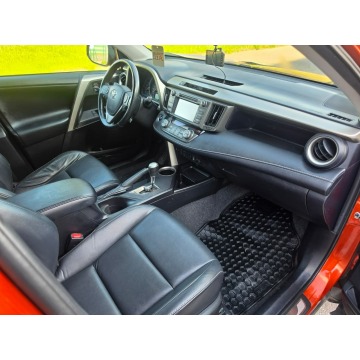 Toyota   SUV 2015,  2.5 benzyna+LPG, automat - Na sprzedaż za 68 990 zł - Pabianice - zdjęcie 10