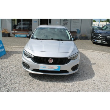 Fiat Tipo  Sedan/Limuzyna 2018,  1.4 benzyna - Na sprzedaż za 31 900 zł - Warszawa - zdjęcie 3
