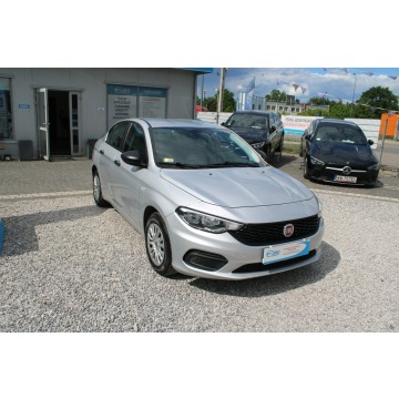 Fiat Tipo  Sedan/Limuzyna 2018,  1.4 benzyna - Na sprzedaż za 31 900 zł - Warszawa - zdjęcie 4