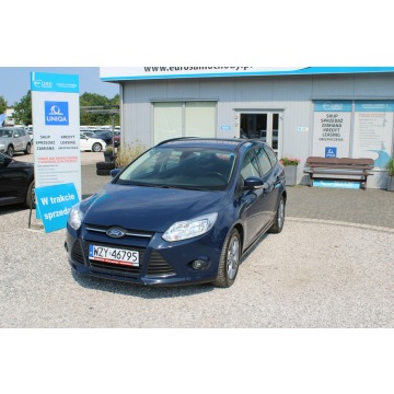 Ford Focus  Kombi 2013,  1.0 benzyna - Na sprzedaż za 13 500 zł - Warszawa - zdjęcie 2