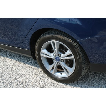 Ford Focus  Kombi 2013,  1.0 benzyna - Na sprzedaż za 13 500 zł - Warszawa - zdjęcie 12