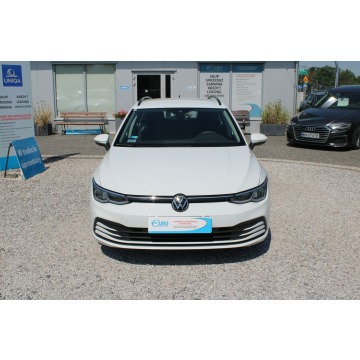 Volkswagen Golf  Kombi 2022,  1.0 benzyna - Na sprzedaż za 50 900 zł - Warszawa - zdjęcie 3