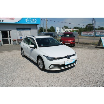 Volkswagen Golf  Kombi 2022,  1.0 benzyna - Na sprzedaż za 50 900 zł - Warszawa - zdjęcie 4