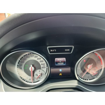 Mercedes - Benz GLA-klasa  SUV 2015,  1.5 diesel - Na sprzedaż za 57 800 zł - Twardów - zdjęcie 8