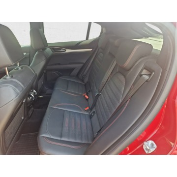 Alfa Romeo Stelvio  SUV 2024,  2.0 benzyna, automat - Na sprzedaż za 197 850 zł - Warszawa - zdjęcie 12