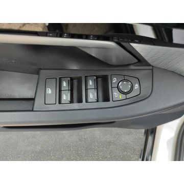 BMW Seria 5  Sedan/Limuzyna 2024,  2.0 diesel, automat - Na sprzedaż za 209 850 zł - Warszawa - zdjęcie 11