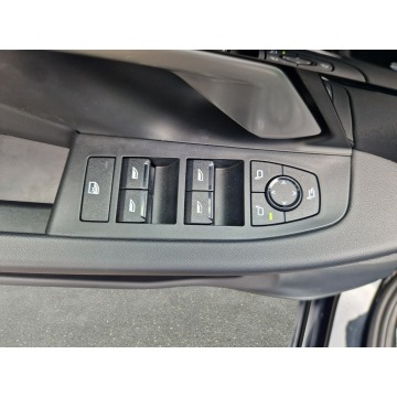 BMW Seria 5  Sedan/Limuzyna 2024,  2.0 diesel, automat - Na sprzedaż za 210 850 zł - Warszawa - zdjęcie 11