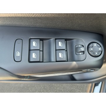 Citroen C5 Aircross  SUV 2022,  1.2 benzyna, automat - Na sprzedaż za 84 850 zł - Warszawa - zdjęcie 11