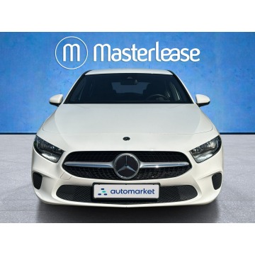 Mercedes - Benz A-klasa  Hatchback 2021,  1.3 benzyna, automat - Na sprzedaż za 84 850 zł - Warszawa - zdjęcie 2