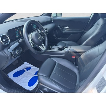 Mercedes - Benz A-klasa  Hatchback 2021,  1.3 benzyna, automat - Na sprzedaż za 84 850 zł - Warszawa - zdjęcie 12