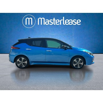 Nissan Leaf  Hatchback 2021 elektryczny, automat - Na sprzedaż za 69 850 zł - Warszawa - zdjęcie 4
