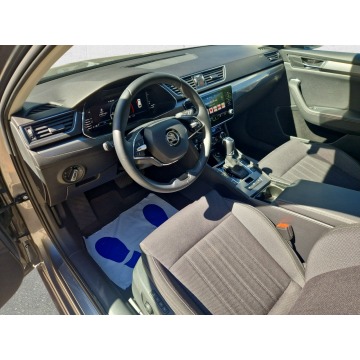 Skoda Superb  Kombi 2022,  2.0 benzyna, automat - Na sprzedaż za 112 850 zł - Warszawa - zdjęcie 12