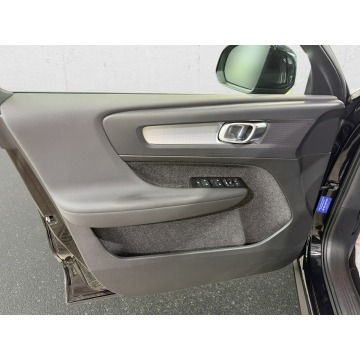 Volvo   SUV 2021,  1.5 benzyna, automat - Na sprzedaż za 94 850 zł - Warszawa - zdjęcie 10