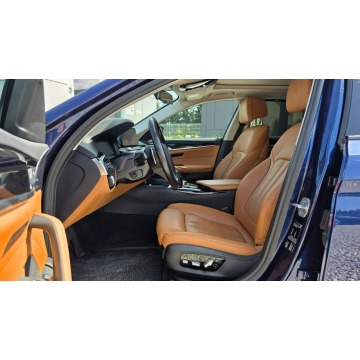 BMW Seria 5  Kombi 2020,  2.0 diesel, automat - Na sprzedaż za 89 900 zł - Wrocław - zdjęcie 11