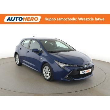 Toyota Corolla  Sedan/Limuzyna 2019,  1.8 hybryda, automat - Na sprzedaż za 66 000 zł - Warszawa - zdjęcie 10