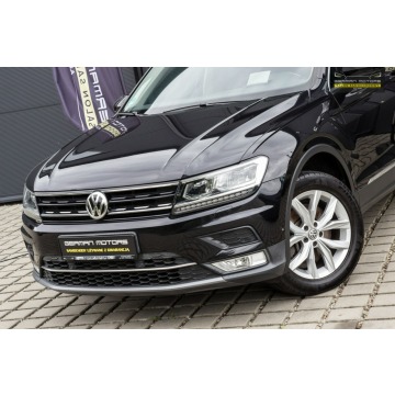 Volkswagen Tiguan  SUV 2017,  2.0 benzyna, automat - Na sprzedaż za 64 900 zł - Dębogórze - zdjęcie 10