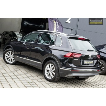 Volkswagen Tiguan  SUV 2017,  2.0 benzyna, automat - Na sprzedaż za 64 900 zł - Dębogórze - zdjęcie 6