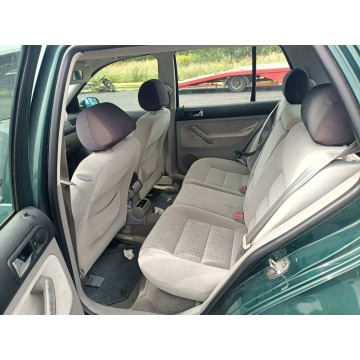 Volkswagen Golf  Hatchback 1999,  1.4 benzyna - Na sprzedaż za 1 950,00 zł - Tarnów - zdjęcie 6