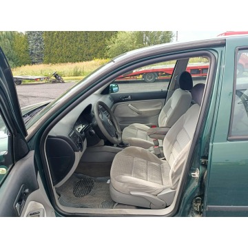 Volkswagen Golf  Hatchback 1999,  1.4 benzyna - Na sprzedaż za 1 950,00 zł - Tarnów - zdjęcie 5