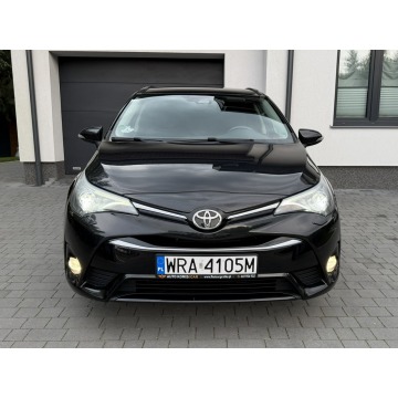 Toyota Avensis  Kombi 2018,  1.8 benzyna, automat - Na sprzedaż za 64 900 zł - Kotarwice - zdjęcie 2