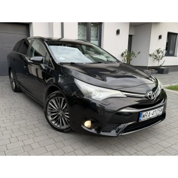 Toyota Avensis  Kombi 2018,  1.8 benzyna, automat - Na sprzedaż za 64 900 zł - Kotarwice - zdjęcie 3
