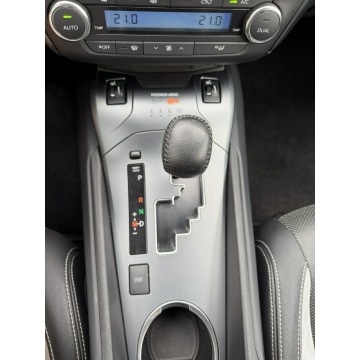 Toyota Avensis  Kombi 2018,  1.8 benzyna, automat - Na sprzedaż za 64 900 zł - Kotarwice - zdjęcie 10