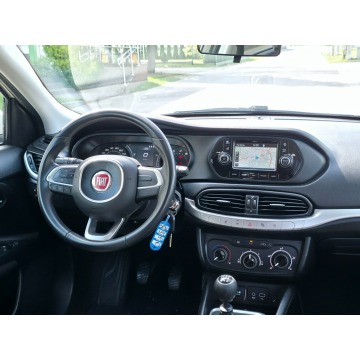 Fiat Tipo  Kombi 2017,  1.4 benzyna+LPG - Na sprzedaż za 32 900 zł - Piekoszów - zdjęcie 12