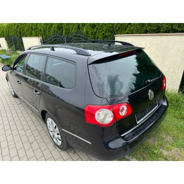 Volkswagen Passat  Kombi 2010,  2.0 diesel - Na sprzedaż za 14 800 zł - Wejherowo - zdjęcie 4