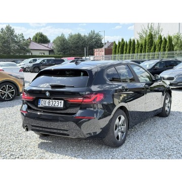 BMW Seria 1  Hatchback 2023,  1.5 benzyna, automat - Na sprzedaż za 67 900 zł - Wrocław - zdjęcie 11
