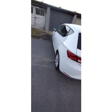 Sprzedam tanio dobre auto