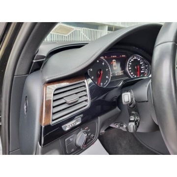 Audi A8  Sedan/Limuzyna 2014,  4.0 benzyna, automat - Na sprzedaż za 109 999 zł - Warszawa - zdjęcie 7