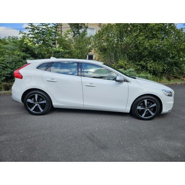 Volvo V40  Hatchback 2018,  2.0 benzyna, automat - Na sprzedaż za 52 000 zł - Opoczno - zdjęcie 5