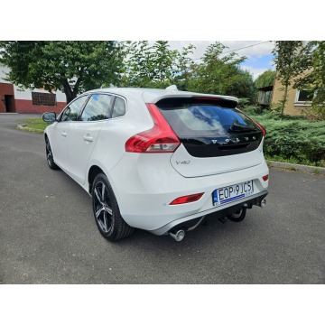 Volvo V40  Hatchback 2018,  2.0 benzyna, automat - Na sprzedaż za 52 000 zł - Opoczno - zdjęcie 3
