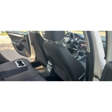 Skoda Octavia  Kombi 2019,  1.6 diesel, automat - Na sprzedaż za 40 900 zł - Gdańsk - zdjęcie 6