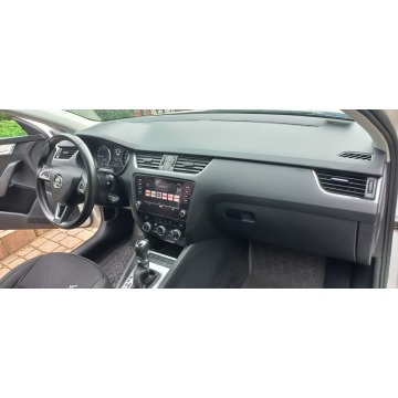 Skoda Octavia  Kombi 2019,  1.6 diesel, automat - Na sprzedaż za 40 900 zł - Gdańsk - zdjęcie 8