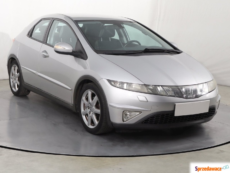 Honda Civic  Hatchback 2006,  1.8 benzyna - Na sprzedaż za 15 999 zł - Katowice