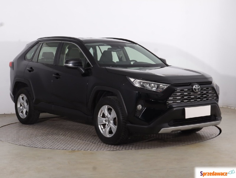 Toyota   SUV 2021,  2.0 benzyna - Na sprzedaż za 81 999 zł - Bydgoszcz