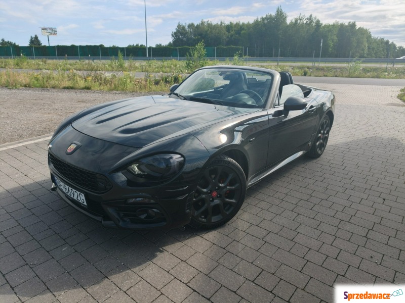 Fiat 124 Spider  Kabriolet 2018,  1.4 benzyna - Na sprzedaż za 55 000 zł - Lipówki