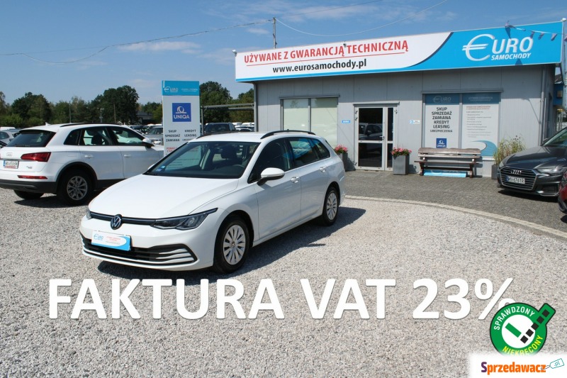 Volkswagen Golf  Kombi 2022,  1.0 benzyna - Na sprzedaż za 50 900 zł - Warszawa