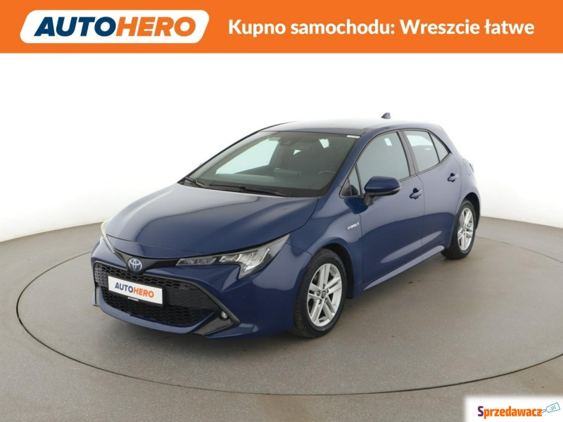 Toyota Corolla  Sedan/Limuzyna 2019,  1.8 hybryda, automat - Na sprzedaż za 66 000 zł - Warszawa