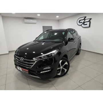 Hyundai Tucson  SUV 2017,  2.0 diesel, automat - Na sprzedaż za 65 000 zł - Korczyna - zdjęcie 2
