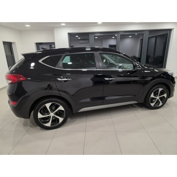 Hyundai Tucson  SUV 2017,  2.0 diesel, automat - Na sprzedaż za 65 000 zł - Korczyna - zdjęcie 9