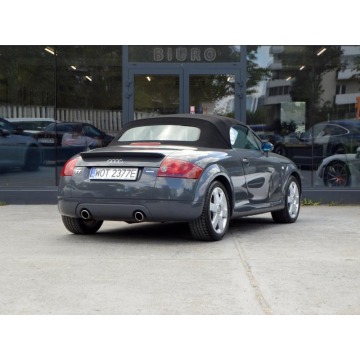 Audi TT  Kabriolet 2000,  1.8 benzyna - Na sprzedaż za 59 900 zł - Warszawa - zdjęcie 3